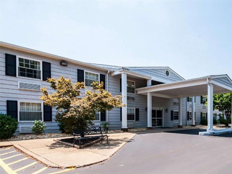 Quality Inn Solomons - Beacon Marina Bagian luar foto