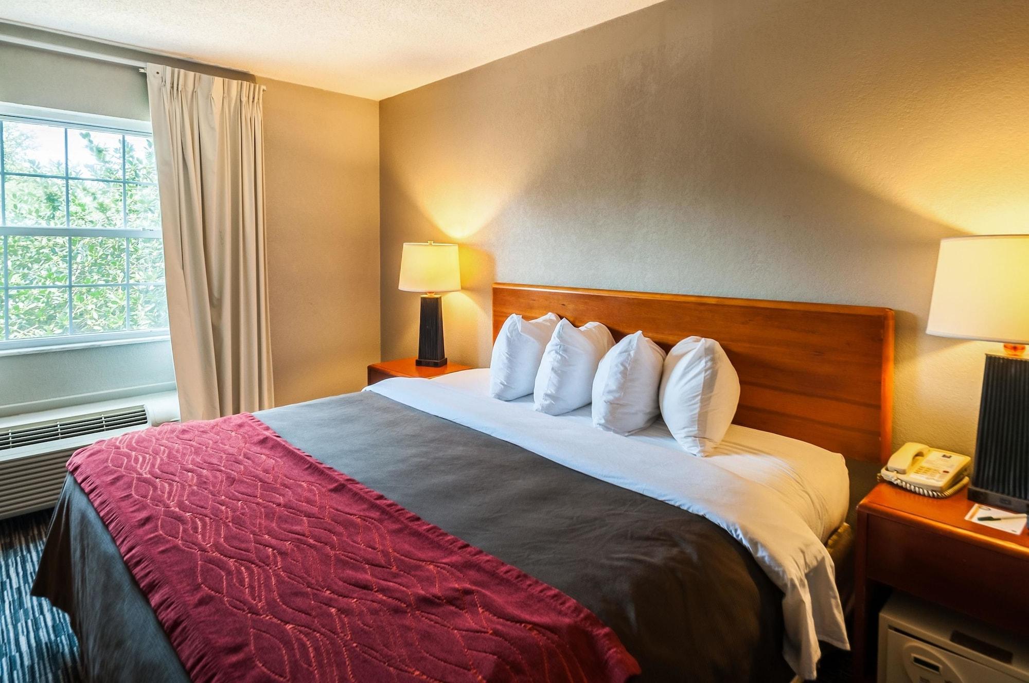 Quality Inn Solomons - Beacon Marina Bagian luar foto