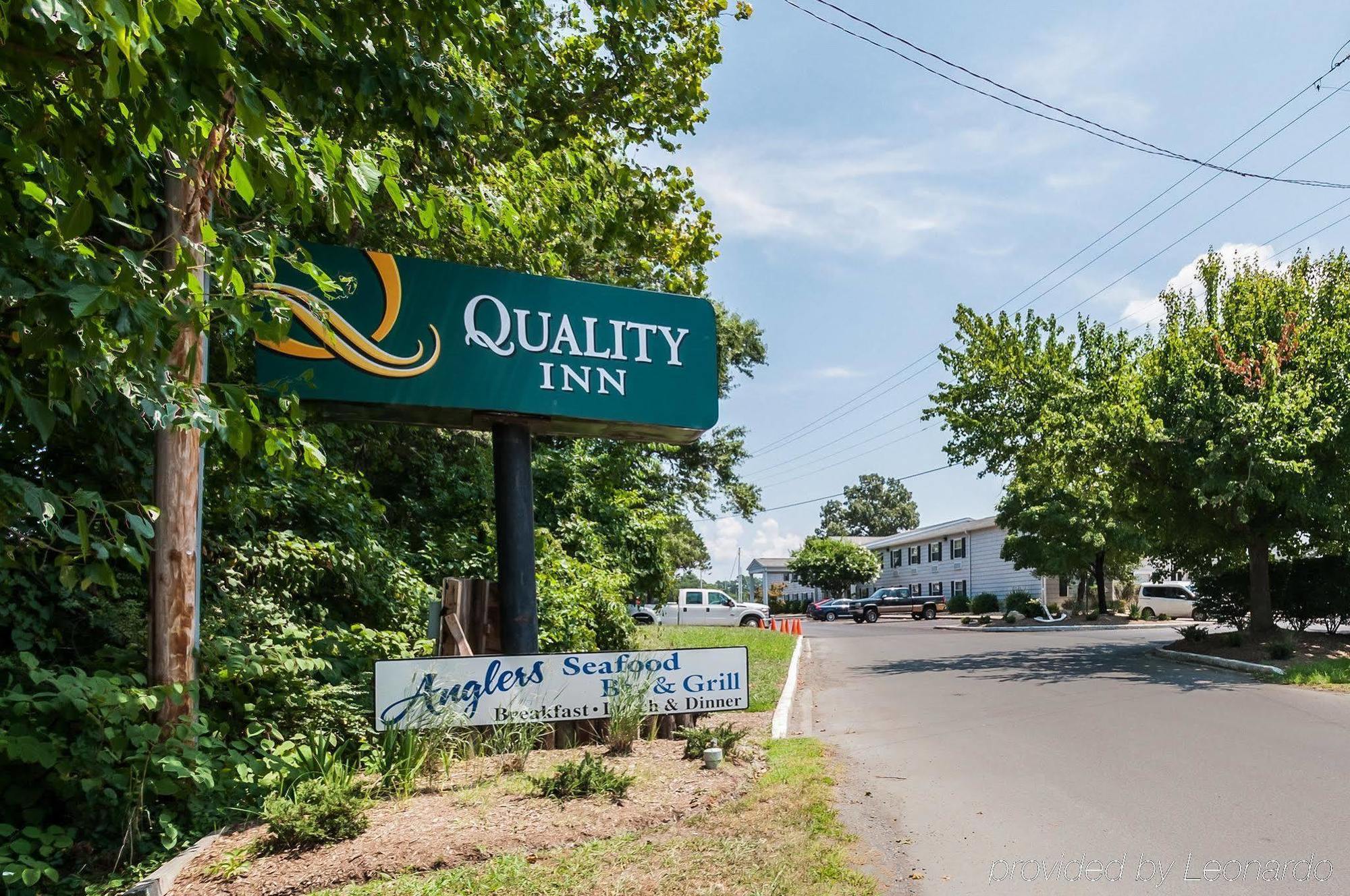 Quality Inn Solomons - Beacon Marina Bagian luar foto
