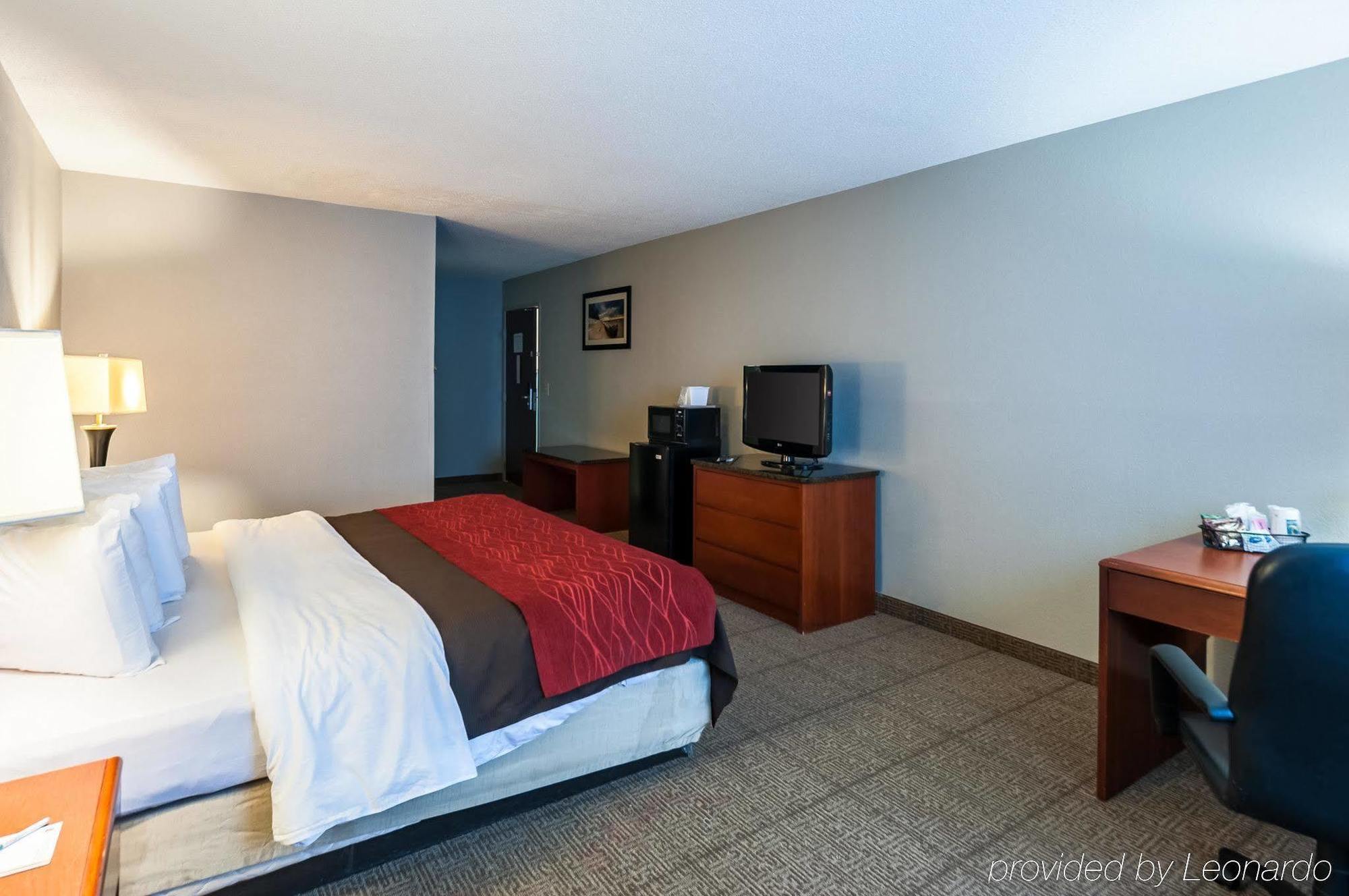 Quality Inn Solomons - Beacon Marina Bagian luar foto
